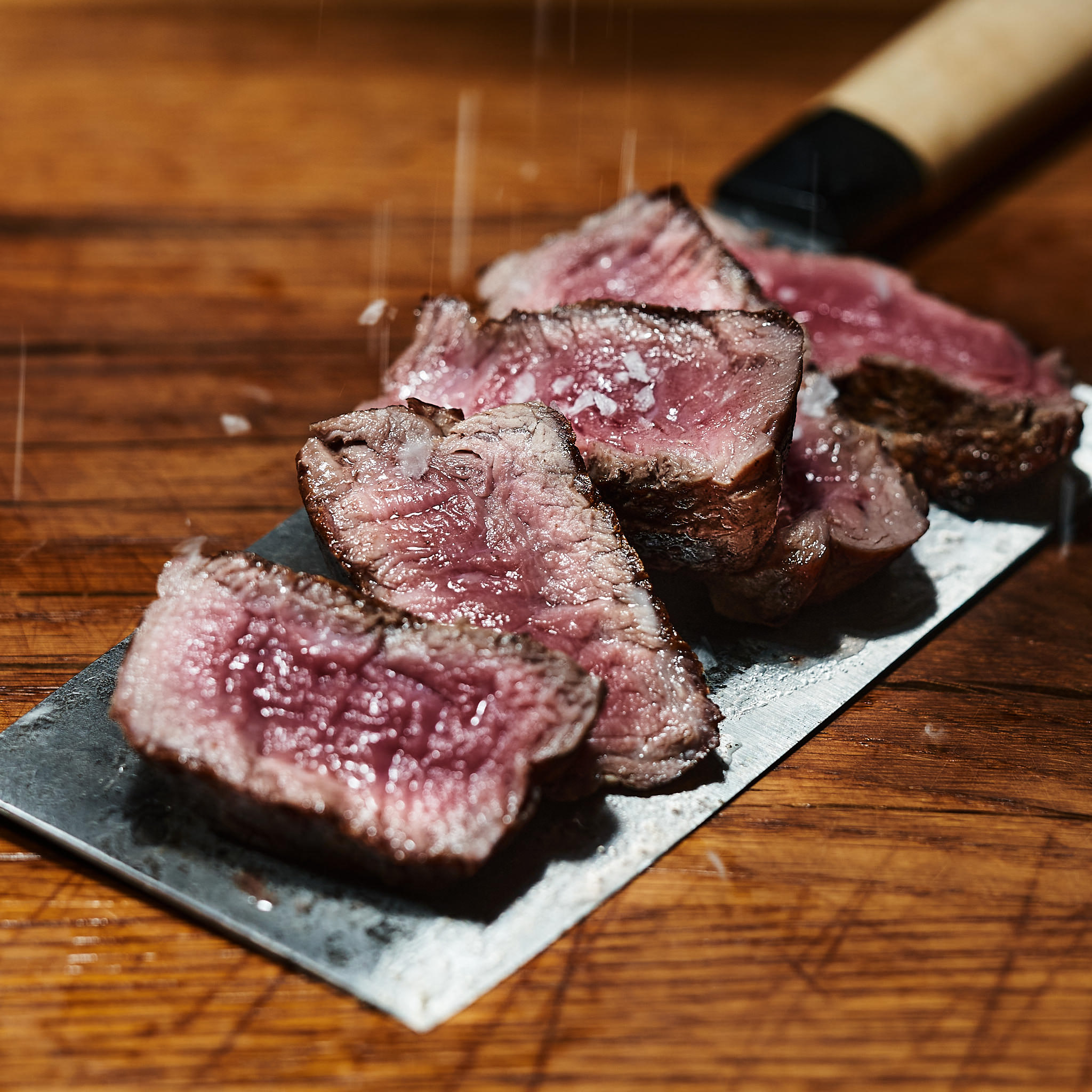 Tranchiertes Rinderfilet mit medium Gargrad