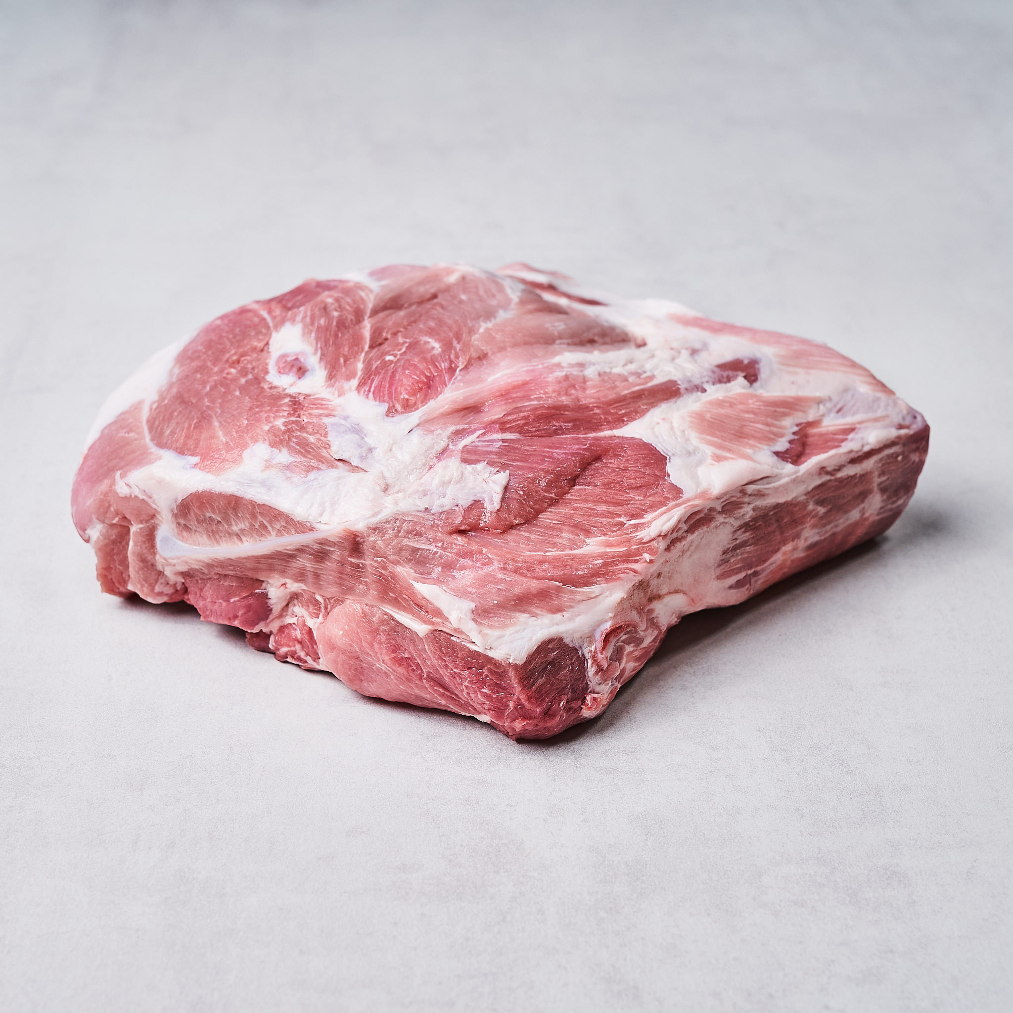 Boston Butt aus der Schweineschulter ohne Schwarte