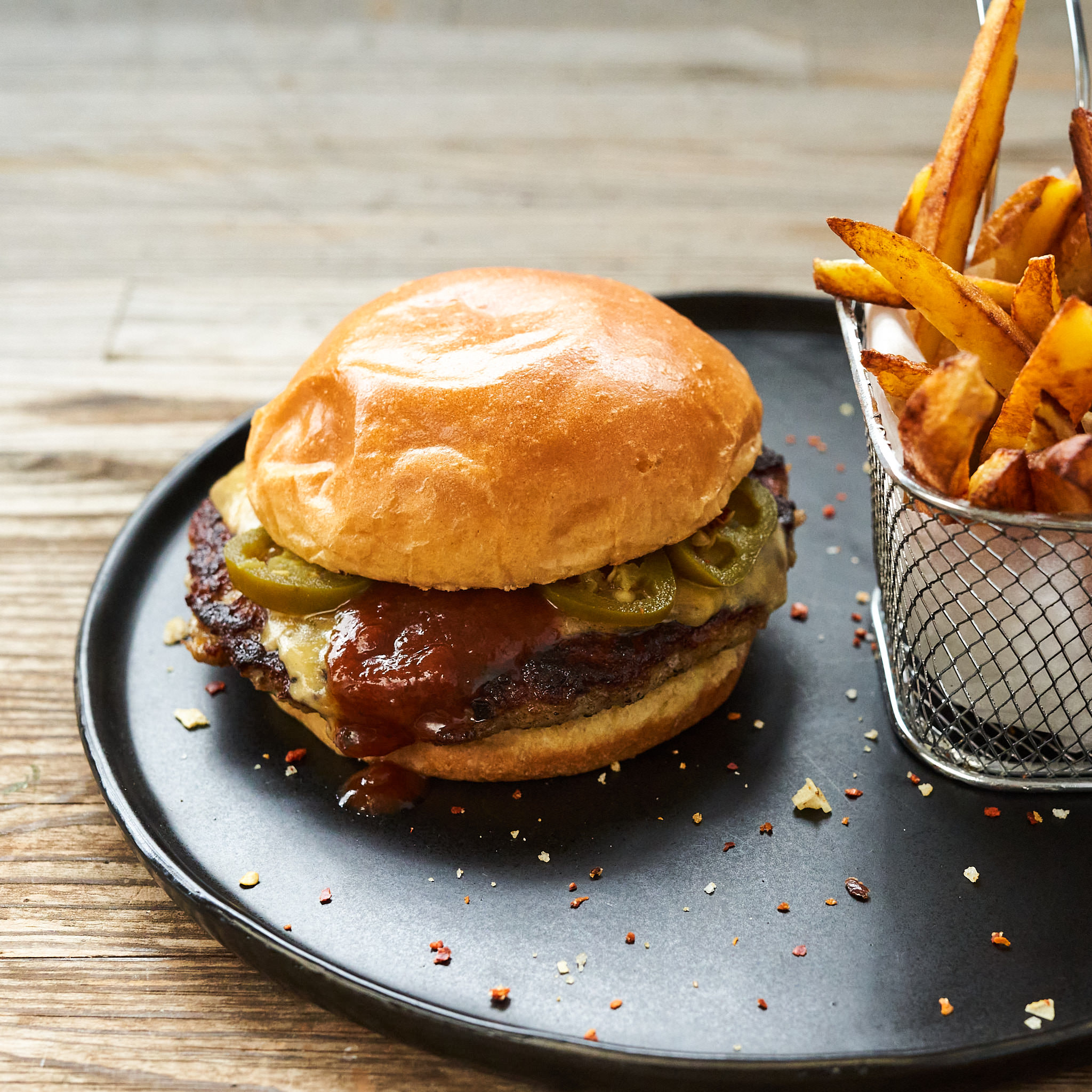 Saftiger Burger mit Maishendl-Burgerpatties